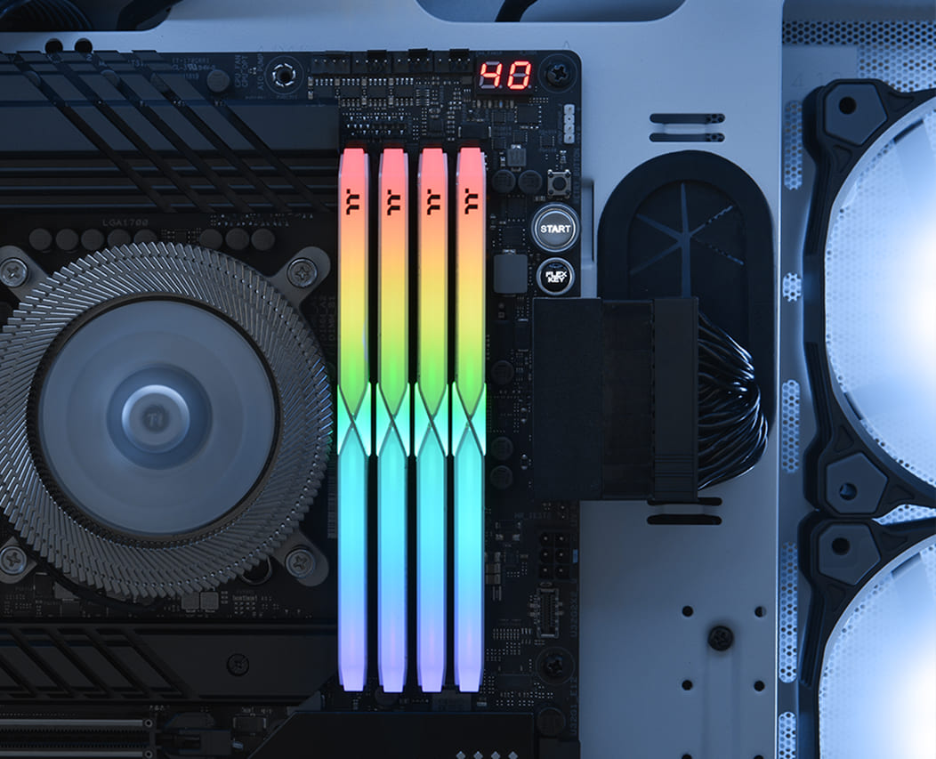 支援 Intel XMP 3.0 和 AMD EXPO